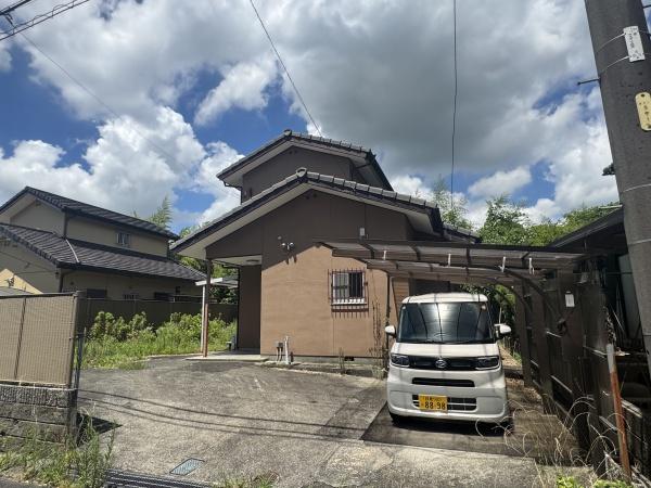 員弁郡東員町笹尾西1丁目　中古戸建