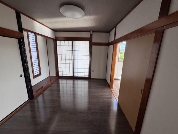 亀山市みずほ台の中古一戸建て