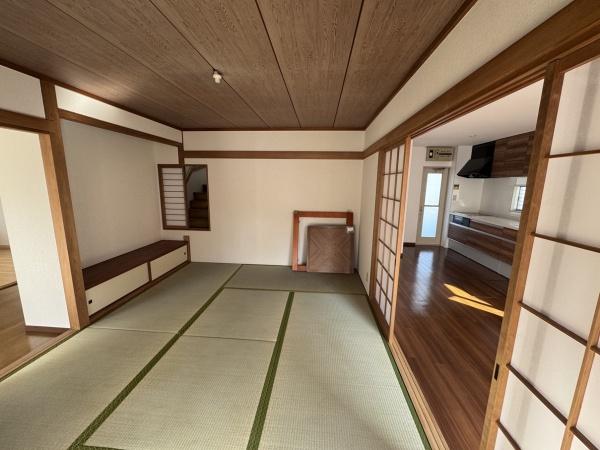 津市白塚町の中古一戸建て