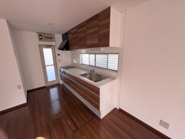 津市白塚町の中古一戸建て