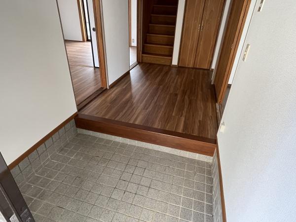 四日市市南いかるが町の中古一戸建て