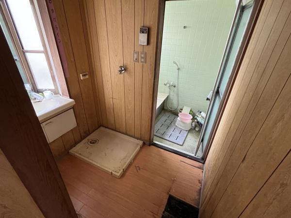 三重郡菰野町大字菰野　中古戸建