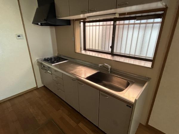 四日市市西富田２丁目　中古戸建