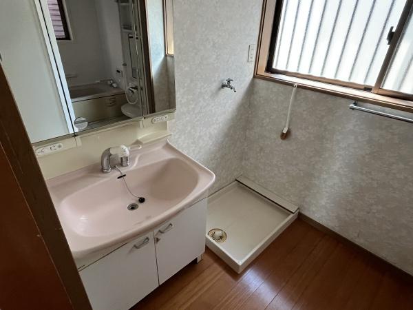 四日市市西富田２丁目の中古一戸建て