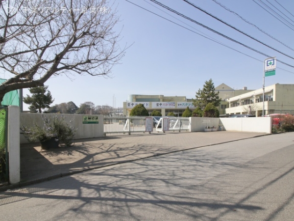 八千代市萱田の新築一戸建(八千代市立萱田中学校)