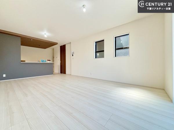 千葉市美浜区真砂5丁目　1号棟