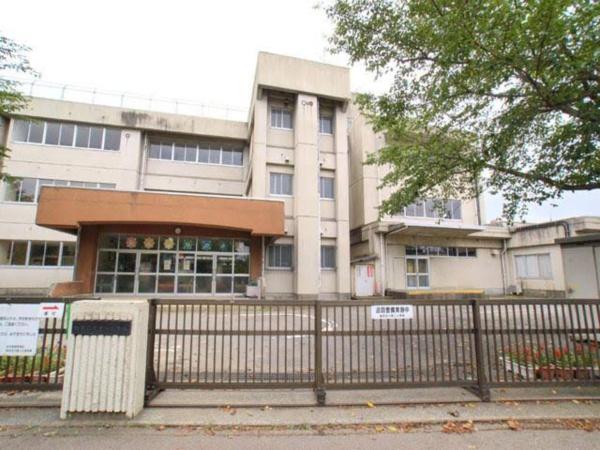 柏市みどり台5丁目　1号棟(柏市立十余二小学校)
