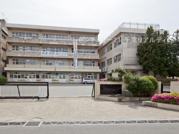 松戸市六実1丁目 1号棟(松戸市立六実中学校)