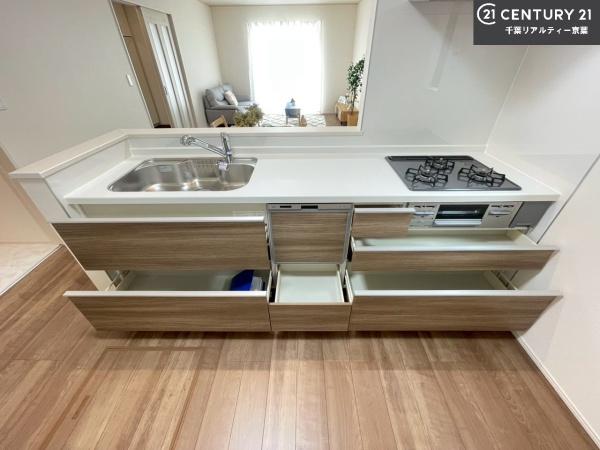 習志野市香澄3丁目1号棟