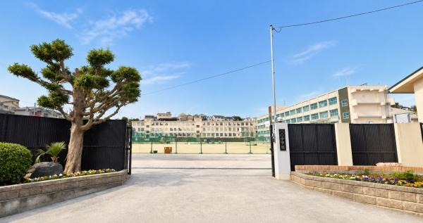 神戸市長田区片山町１丁目の中古一戸建て(神戸市立西代中学校)