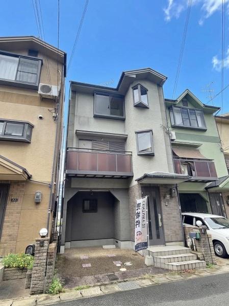 京都市南区久世築山町の中古一戸建