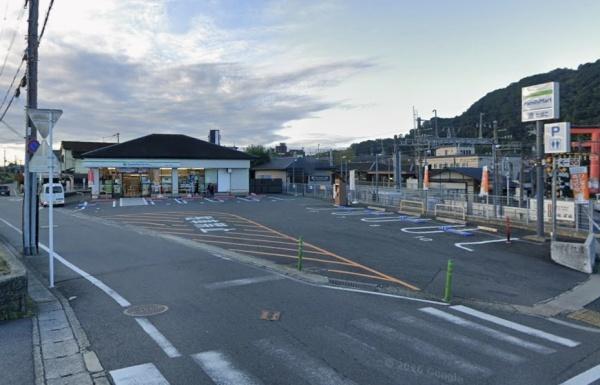 グランコート嵐山(ファミリーマート松尾大社前店)