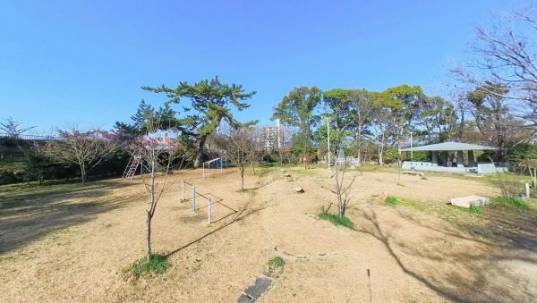 シャトー淀城公園(淀城跡公園)