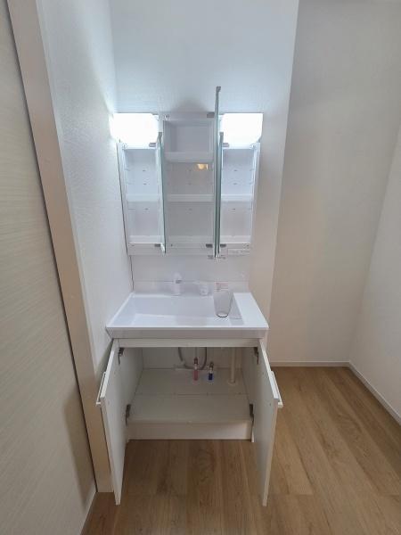 京都市伏見区深草大亀谷万帖敷町の新築一戸建