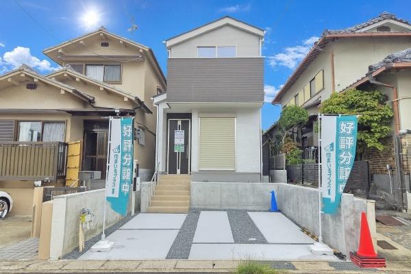 京都市伏見区深草大亀谷万帖敷町の新築一戸建