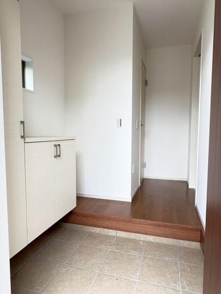 京都市伏見区桃山町伊賀の新築一戸建(玄関)