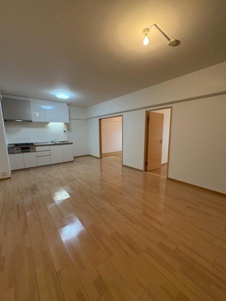 ハイム伏見A棟(リビング)