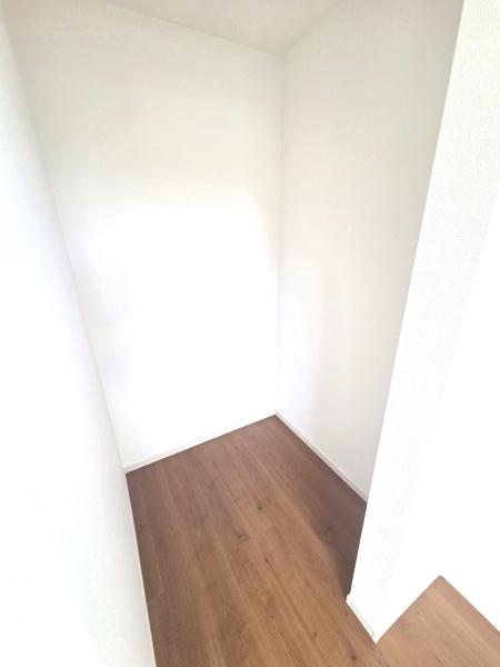 京都市伏見区日野岡西町の新築一戸建(収納)