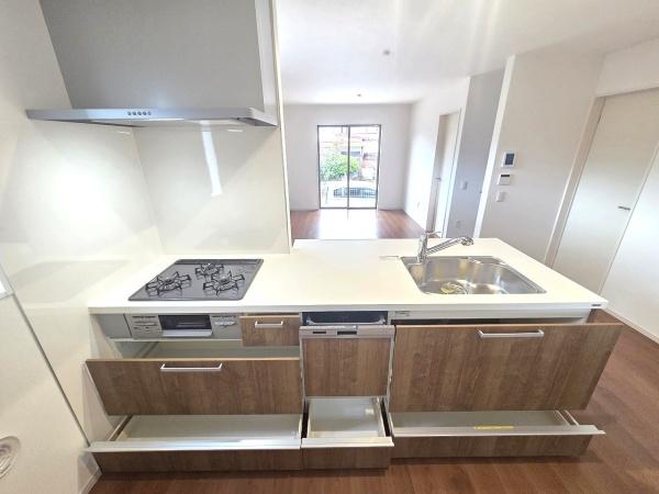 京都市伏見区日野岡西町の新築一戸建(キッチン)