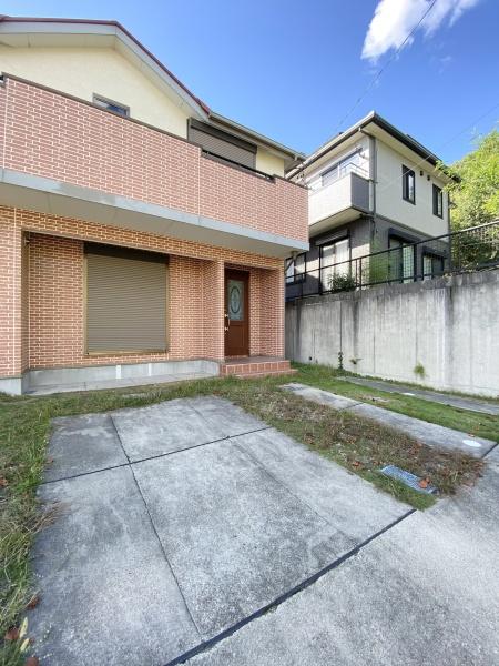豊田市乙部ケ丘4丁目の中古一戸建て(駐車場)