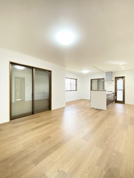 豊田市乙部ケ丘4丁目の中古一戸建て(リビング)