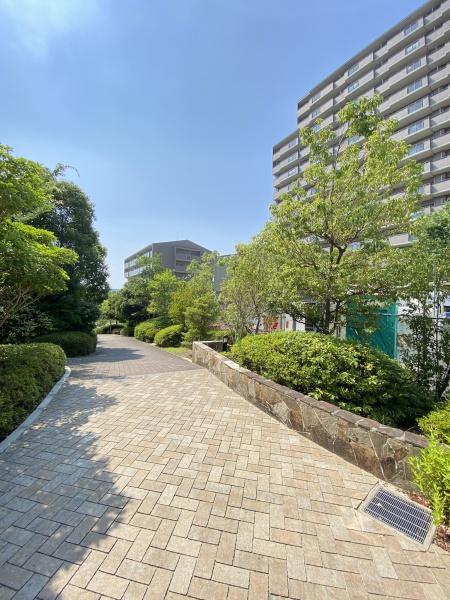 野村三好ケ丘ヒルズ四番館705号室
