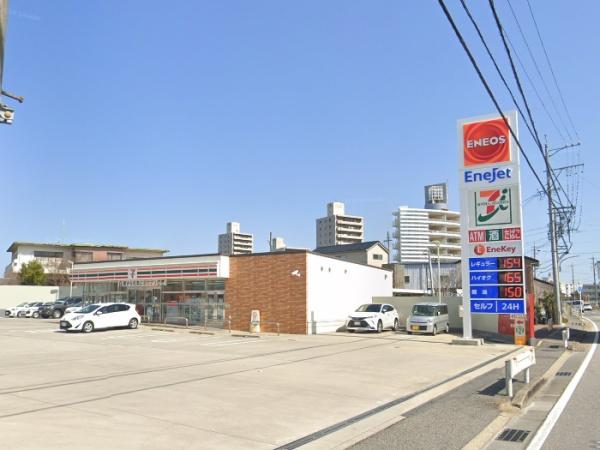 グローリアスタウン聖心参番館(セブンイレブン豊田市聖心町2丁目店)