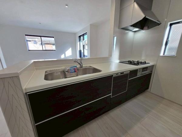 八尾市志紀町南４丁目の新築一戸建