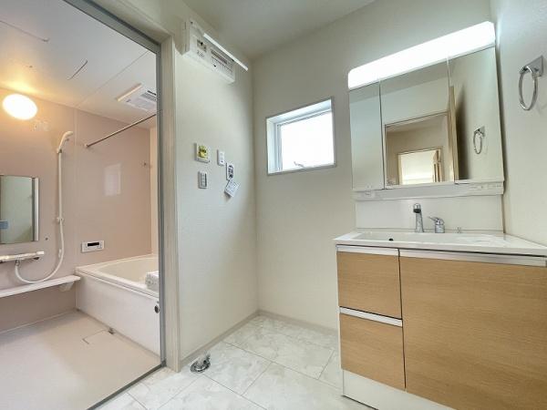 八尾市高安町南４丁目の新築一戸建