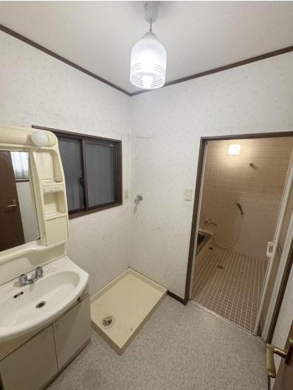 八尾市南植松町４丁目の中古テラスハウス
