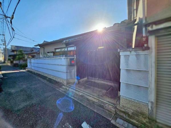 八尾市亀井町３丁目の土地