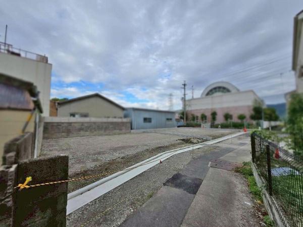 八尾市福万寺町4丁目の土地(前面道路含む現地写真)