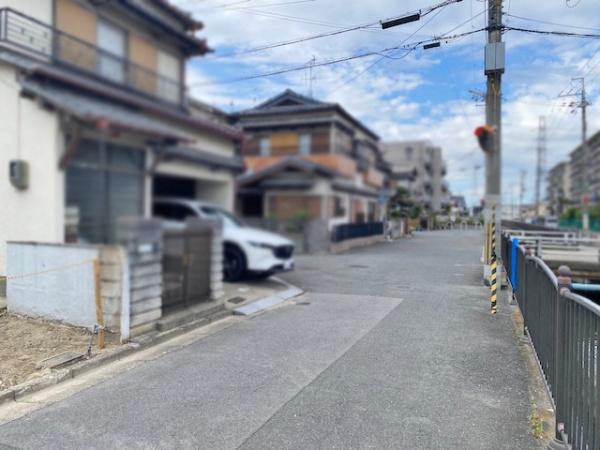 八尾市曙町4丁目の土地(前面道路含む現地写真)