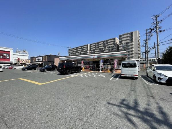 八尾市曙町３丁目の中古一戸建て(セブンイレブン八尾天王寺屋２丁目店)