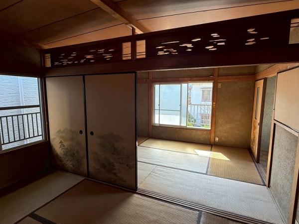八尾市曙町３丁目の中古一戸建て