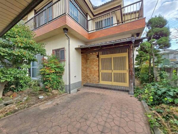 八尾市曙町３丁目の中古一戸建て