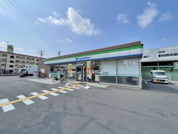 八尾市高砂町２丁目の中古一戸建て(ファミリーマート八尾幸町五丁目店)