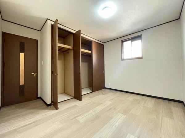 八尾市久宝園２丁目の中古一戸建て