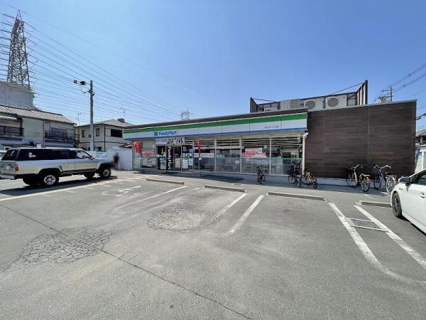 八尾市南植松町２丁目の中古一戸建て(ファミリーマート南太子二丁目店)