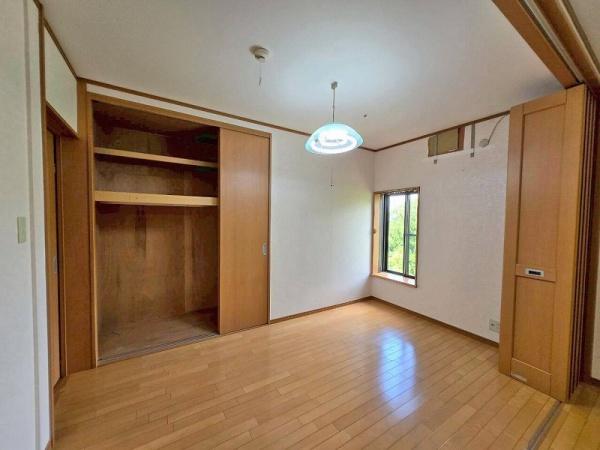 八尾市大字大窪の中古一戸建て