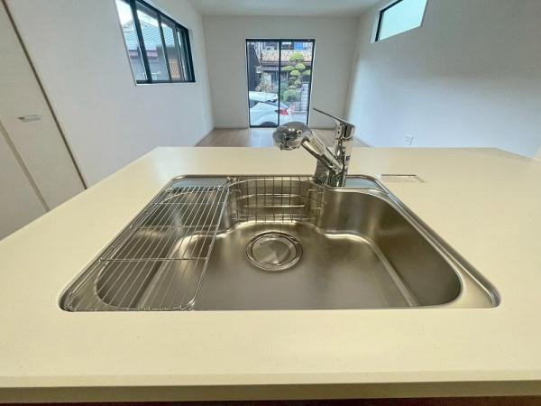 八尾市南本町９丁目の新築一戸建