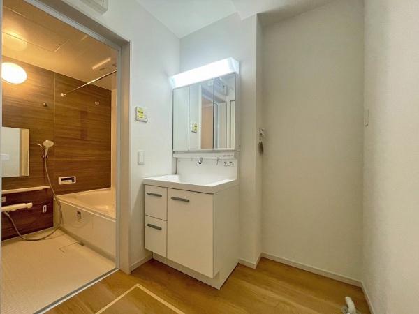 八尾市南本町９丁目の新築一戸建