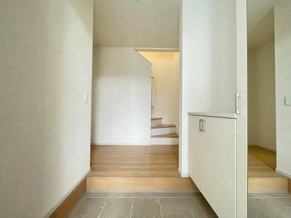 八尾市南本町９丁目の新築一戸建