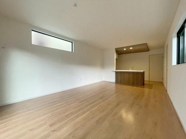 八尾市南本町９丁目の新築一戸建