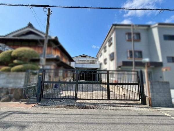 八尾市中田４丁目の中古一戸建