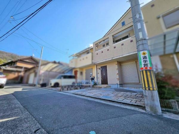 八尾市神宮寺５丁目の中古一戸建