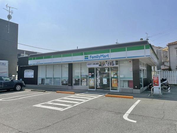 八尾市松山町２丁目の土地(ファミリーマート八尾南本町店)