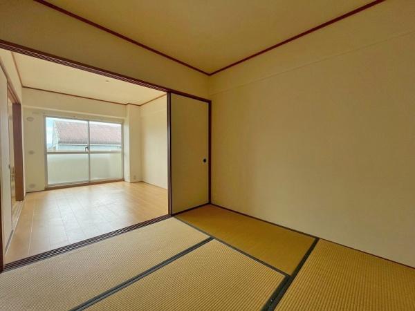 エクセラート八尾