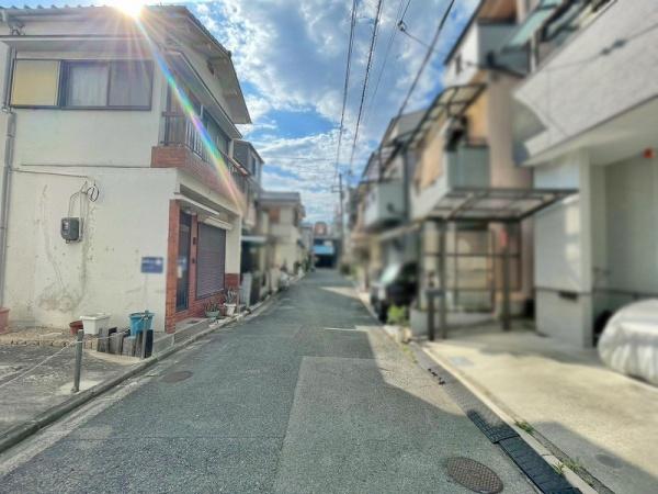 八尾市曙町３丁目の土地