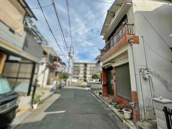 八尾市曙町３丁目の土地